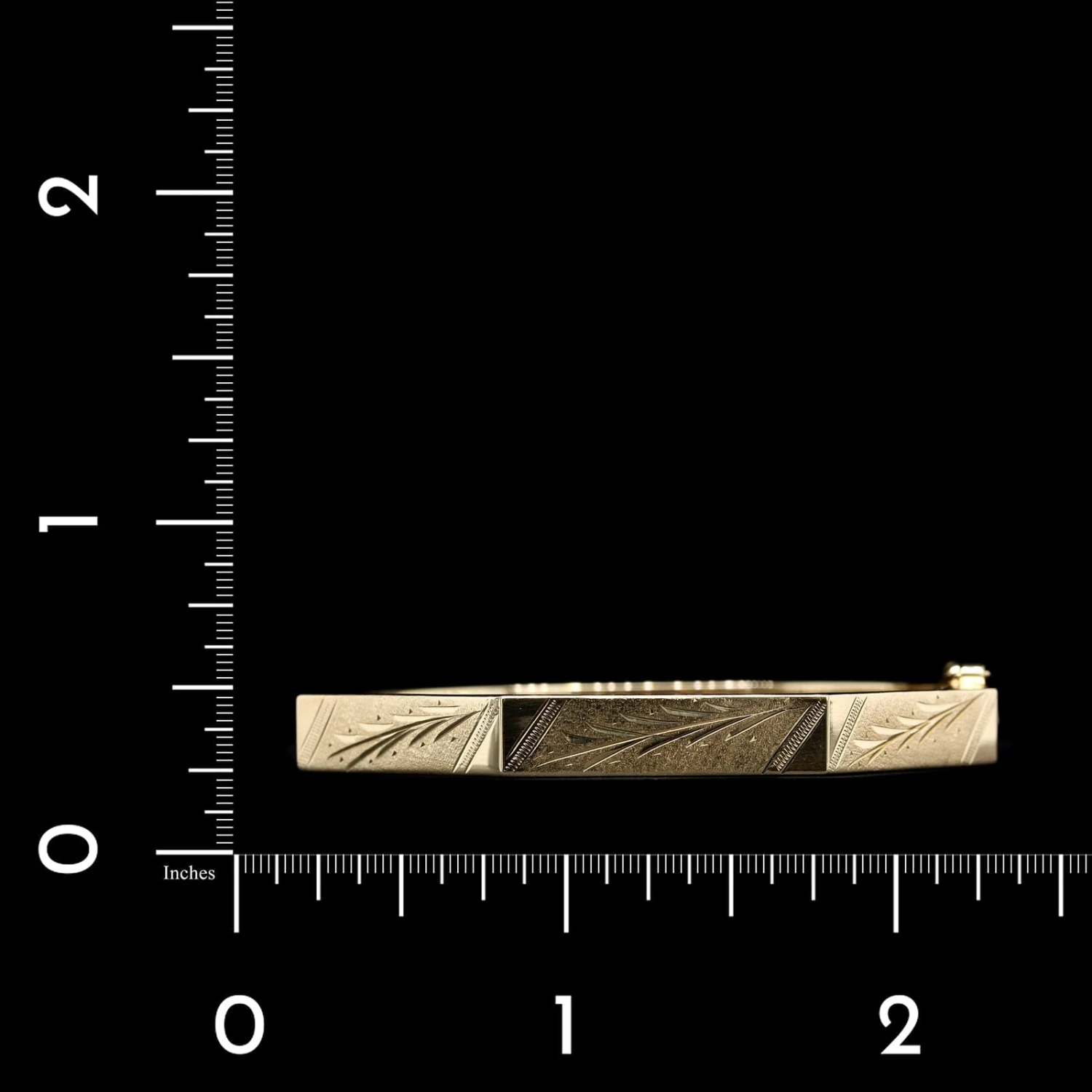 14K Yellow Gold Estate Engraved Hinged Bangle Bracelet 5 14K Yellow Gold Estate Engraved Hinged Bangle Bracelet - Image 3