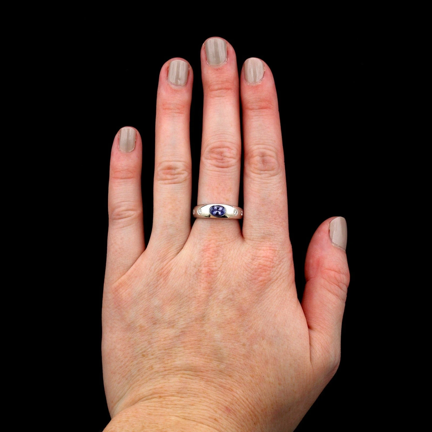 14K White Gold Estate Tanzanite And Diamond Ring 4 14K White Gold Estate Tanzanite And Diamond Ring - Image 2