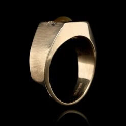 14K Yellow Gold Estate Cat's Eye Chrysoberyl And Diamond Ring -Luxe Rings Shop ESRI00584C