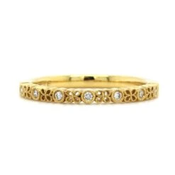 18K Yellow Gold Alternating Round And Floral Milgrain Wedding Band