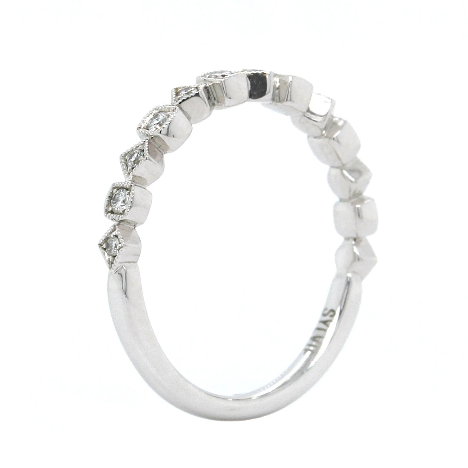 18K White Gold Alternating Shape Milgrain Wedding Band 4 18K White Gold Alternating Shape Milgrain Wedding Band - Image 2